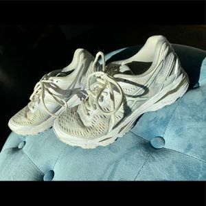 ASICS GEL KAYANO FIYTE FOAM FLUIDFIT SIZE 61/2